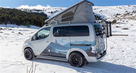 Nissan Turns The E Nv Ev Into An Outdoors Office Carscoops