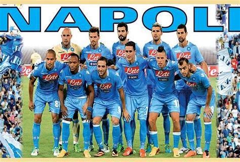 I Calciatori Nelle Figurine Cult Torna A Napoli Il Panini Tour