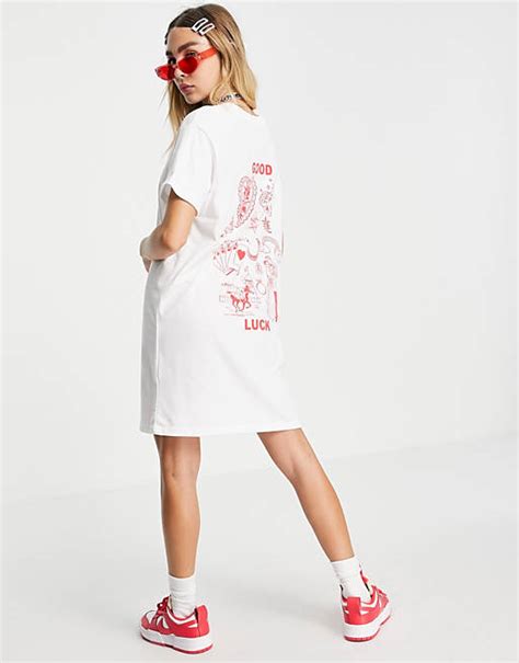 New Girl Order T Shirtjurk Met Good Luck Print Op De Rug Asos