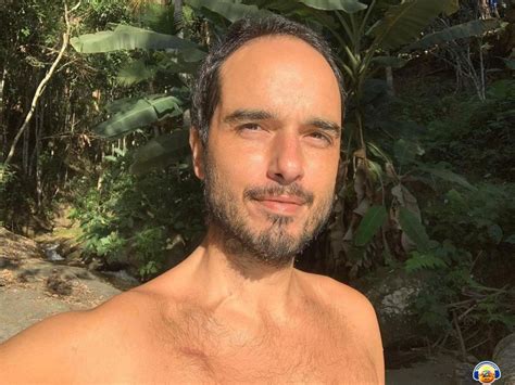 Ator Léo Rosa morre aos 37 anos após luta contra o câncer GAZETA FM