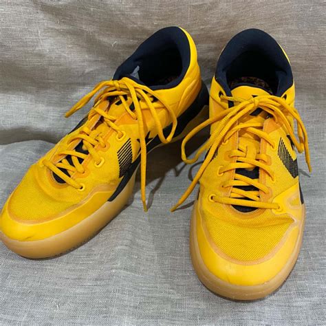 Unisex Converse Zoom Air Yellow Basketball Shoess