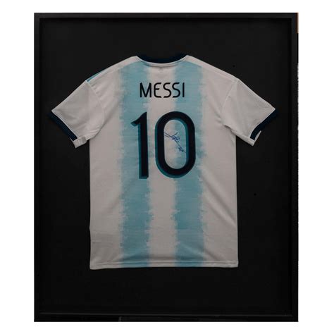 Camiseta de la Selección de Argentina con el número 10, firmada por