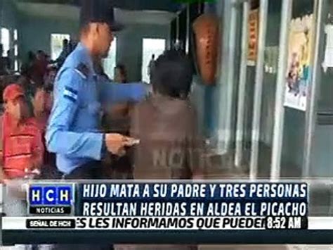 Hijo Mata A Su Padre Y Deja Tres Personas Heridas A Machetazos En El