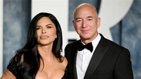 Jeff Bezos Engaged To Lauren Sanchez After Three Years Together Flipboard