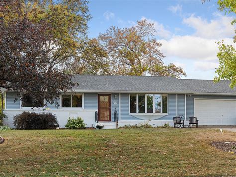 40 Lakeview Terrace Blvd Waconia Mn 55387 Zillow