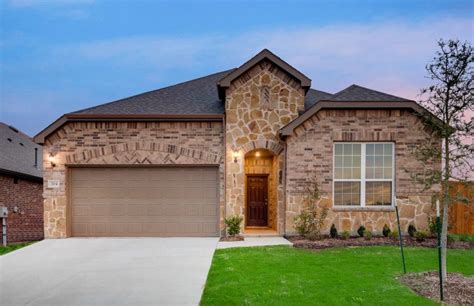 Anna Town Square in Anna, TX - Pulte Homes