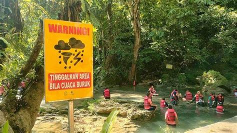 Sambut Libur Nataru Pengelola Wisata Citumang Pangandaran Pasang Rambu