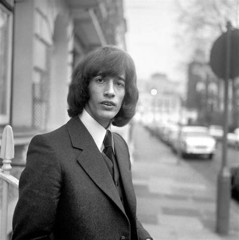 Robin Gibb Suffering From Liver Cancer Forgotten Bee Gees Classic Walking Back To Waterloo