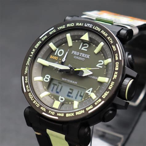 品 CASIO PRO TREK カシオ プロトレック PRG 650YL タフソーラー アナデジ トリプルセンサー 純正蓄光ベルト 保証書