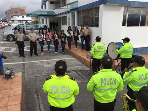 Polic A Ecuador On Twitter Grata Visita Ocho Hermosas Candidatas A