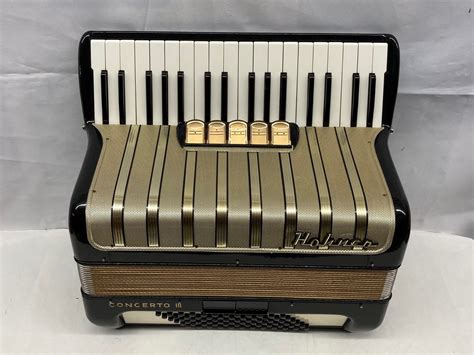 Hohner Concerto Iii Piano Accordion Lmm 34 Keys 72 Bass Black Accordions Canada