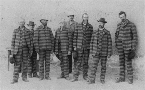 Hawaii S Use Of Striped Uniforms For Prisoners Is Downright Inhumane