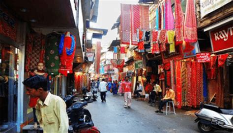 Shopping Places in Amritsar | Where to Go and What to Buy in Amritsar