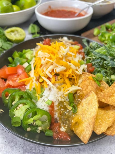 Crockpot White Chicken Chili Burrito Bowls With Cilantro Lime Sauce