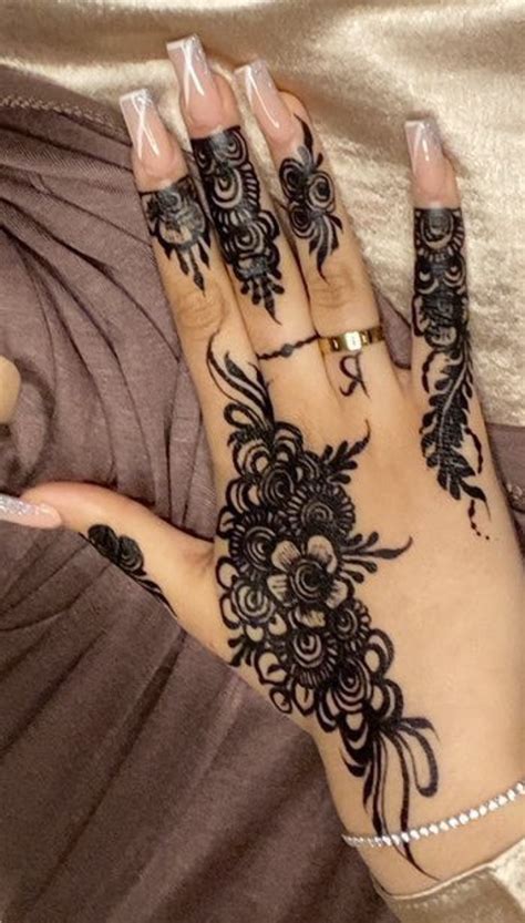 Pin By Hena On Henna Designs In Henna Tattoo Hand Henna Tattoo