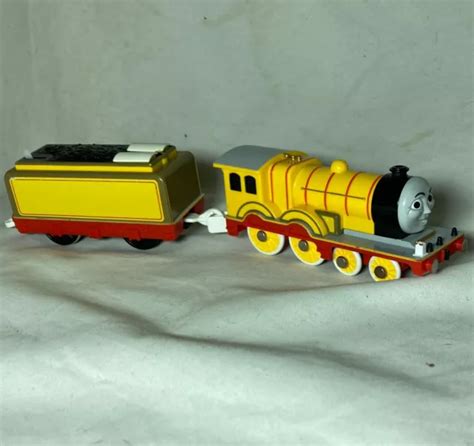 THOMAS THE TANK Engine Trackmaster Molly And Tender battery train 2005 Tomy GC £19.99 - PicClick UK