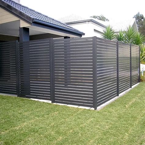 Aluminum Privacy Fence Powder Coating Slat Fence Customized Size Villa