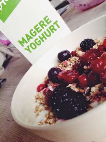 14foodNl Magere Yoghurt Ontbijt Met Muesli En Fruit