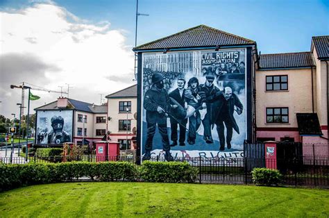 Derry Murals: The Troubles of Northern Ireland - Travel Addicts