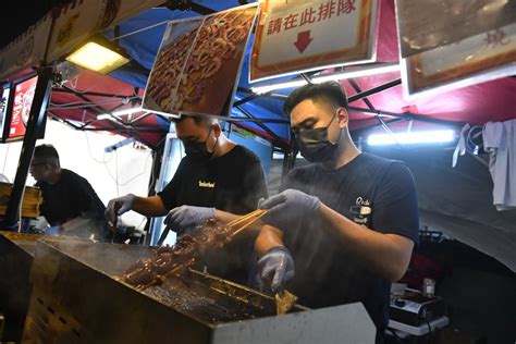 甯漢豪：港島海濱「先駁通後優化」回應市民期望 冀拆牆鬆綁提早引入「美食車」 星島日報