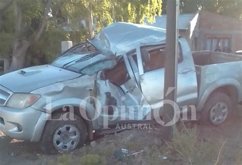 Muri Un Joven De A Os Al Caer De La Caja De Una Camioneta Cuando