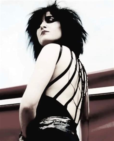 Pin By Miss Joi On Siouxsie Siouxsie Sioux Siouxsie The Banshees