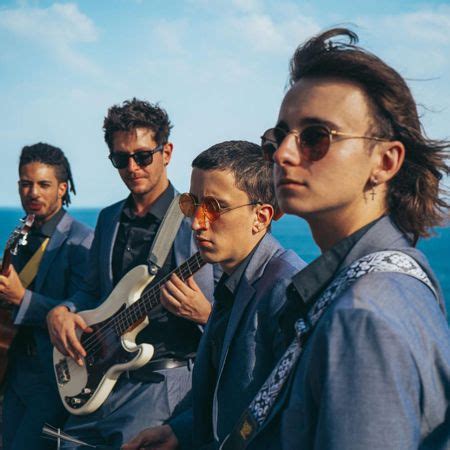 hire cover band france scarlett entertainment