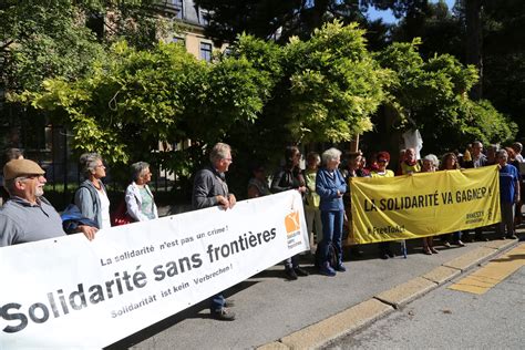 Stop La Criminalisation De La Solidarit Lev Nement Syndical