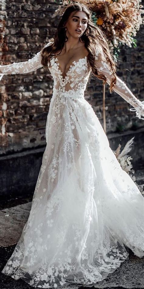 21 Amazing Boho Wedding Dresses With Sleeves Wedding Dresses Guide Rustic Wedding Dresses