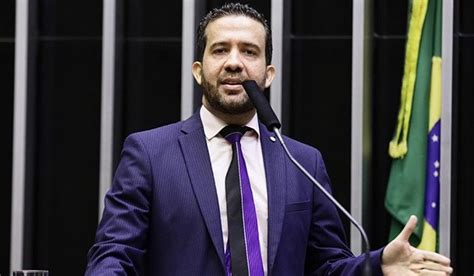 Deputado Andr Janones Indiciado Pela Pf Por Suposto Envolvimento Em