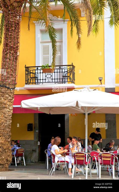 Restaurant In Plaza De Cairasco Triana Las Palmas De Gran Canaria