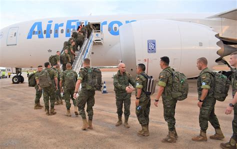 Casi doscientos militares de la BRIPAC de Javalí parten a Líbano en