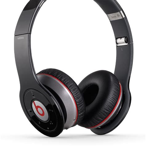 Beats Studio ™ Wireless Noise Cancelling Headphones | Frontgate