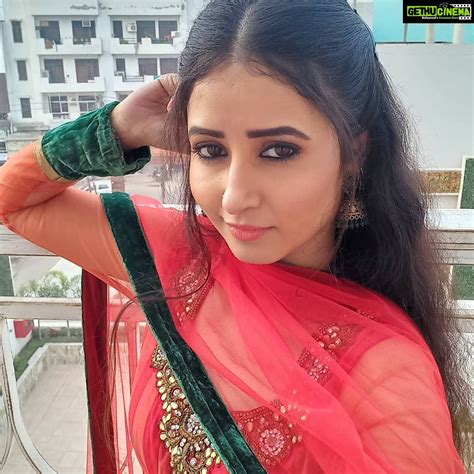 Sana Amin Sheikh Instagram Lucknow Gethu Cinema