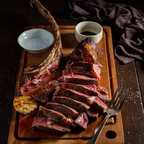 The Ultimate Cooking Guide For Tomahawk Steak