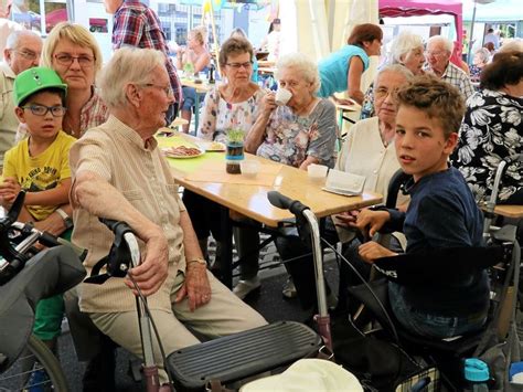 Awo Sozialzentrum Eisenberg Zum Sommerfest Mitarbeitern Und Helfern