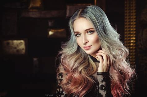 Look Model Portrait Makeup Hairstyle Blonde Beauty Alberta