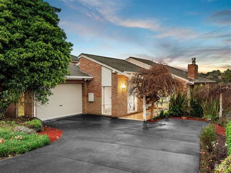 carbine street donvale vic  property details