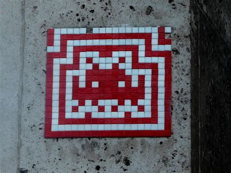 Invader 6 Tile Mosaic Street Art By French Artist Invade Flickr