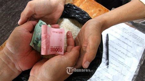 Siapa Golongan Yang Wajib Membayar Zakat Fitrah Saat Bulan Puasa