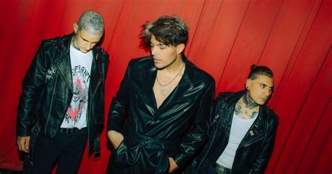 News Radioitalia The Kolors Incidente Prima Del Concerto Stash Un