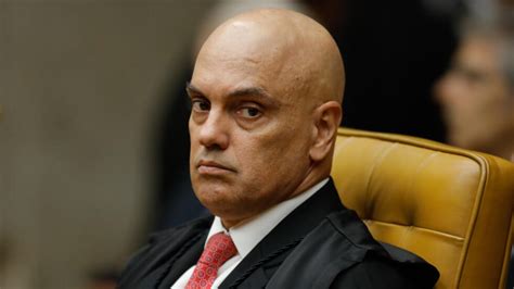 Alexandre de Moraes: Brazil judge in feud with Elon Musk