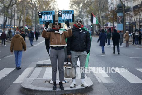 Ribuan Orang Di Paris Kembali Turun Ke Jalan Dukung Palestina