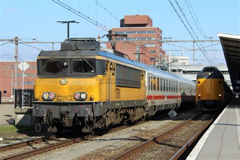 Ns Met Ic Berlijn Vertrekt Vanaf Amersfoort Na Een Ko Flickr