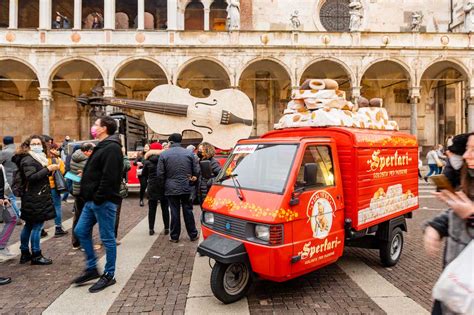 Eventi e degustazioni c è la Festa del Torrone a Cremona 2024