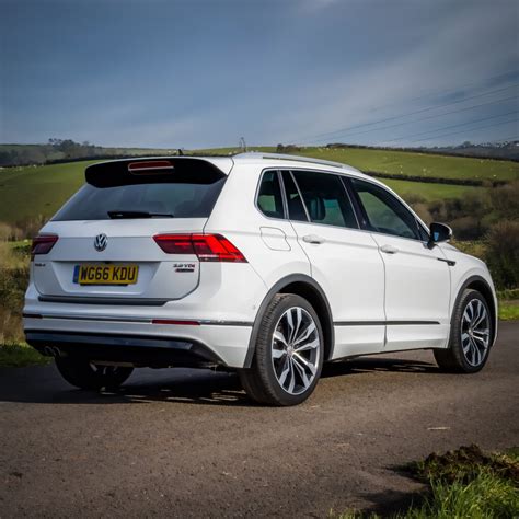 2016 VW Tiguan R-Line 4 Motion + £1000 - Rev Comps