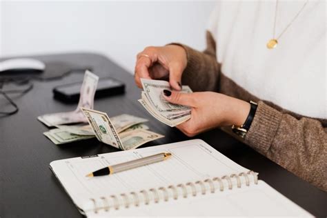 7 Money Management Tips To Improve Your Finances