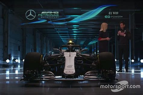 Mercedes presenta el W09 el coche con el que buscarán el quinto título