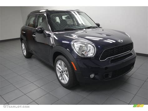 Cosmic Blue Metallic Mini Cooper S Countryman Photo