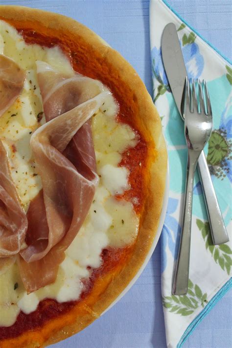 La Tavola Allegra Tanti Modi Per Farcire La Pizza In Casa Homemade